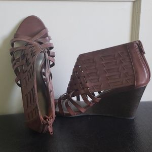 NWOT Wedge sandals
